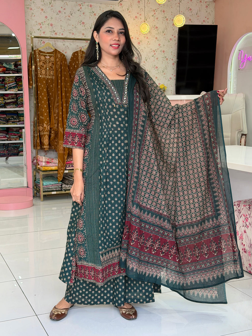 Pure Cotton Multi Prent Bottel Green Salwar - YVS156