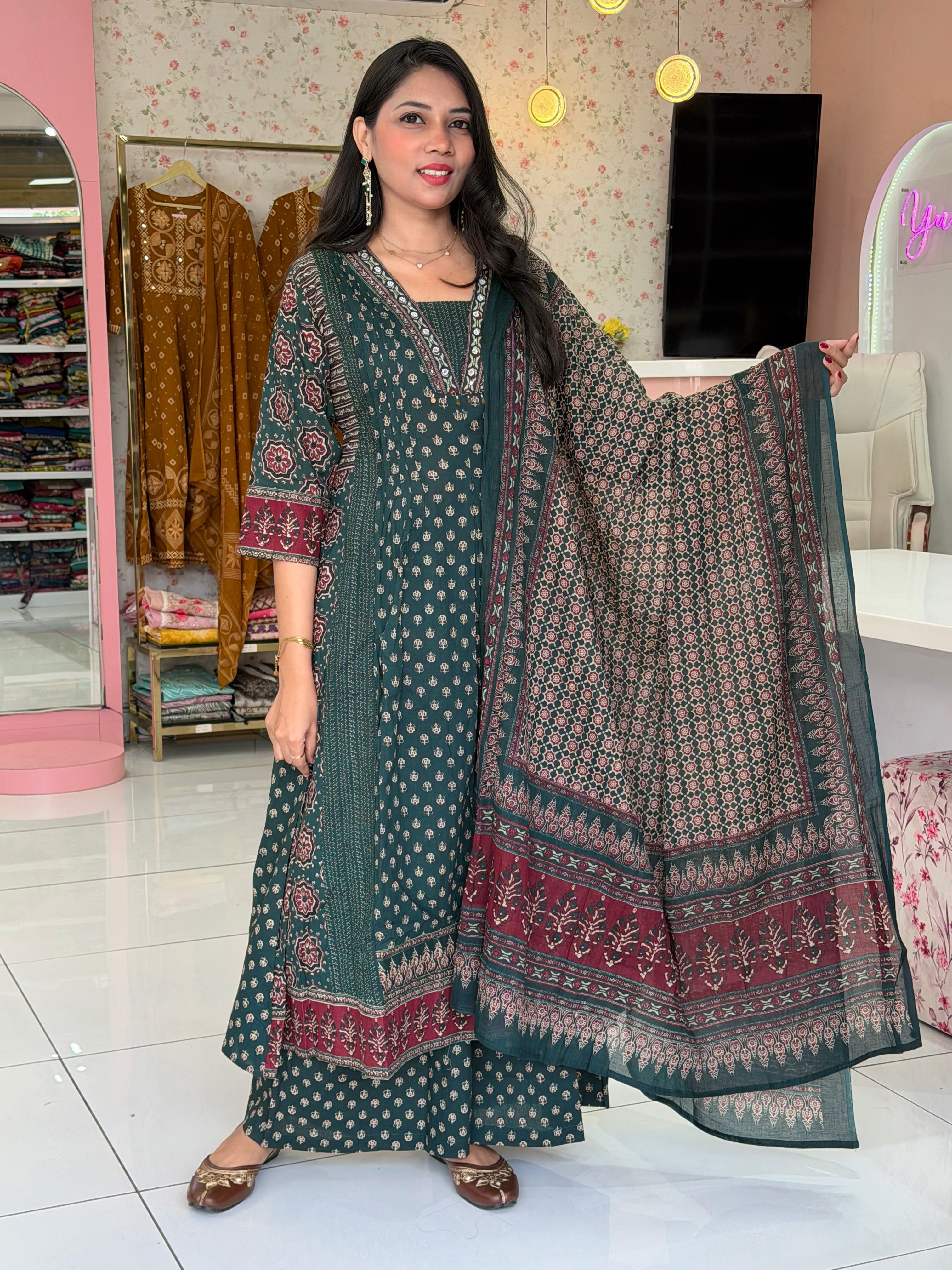 Pure Cotton Multi Prent Bottel Green Salwar - YVS156