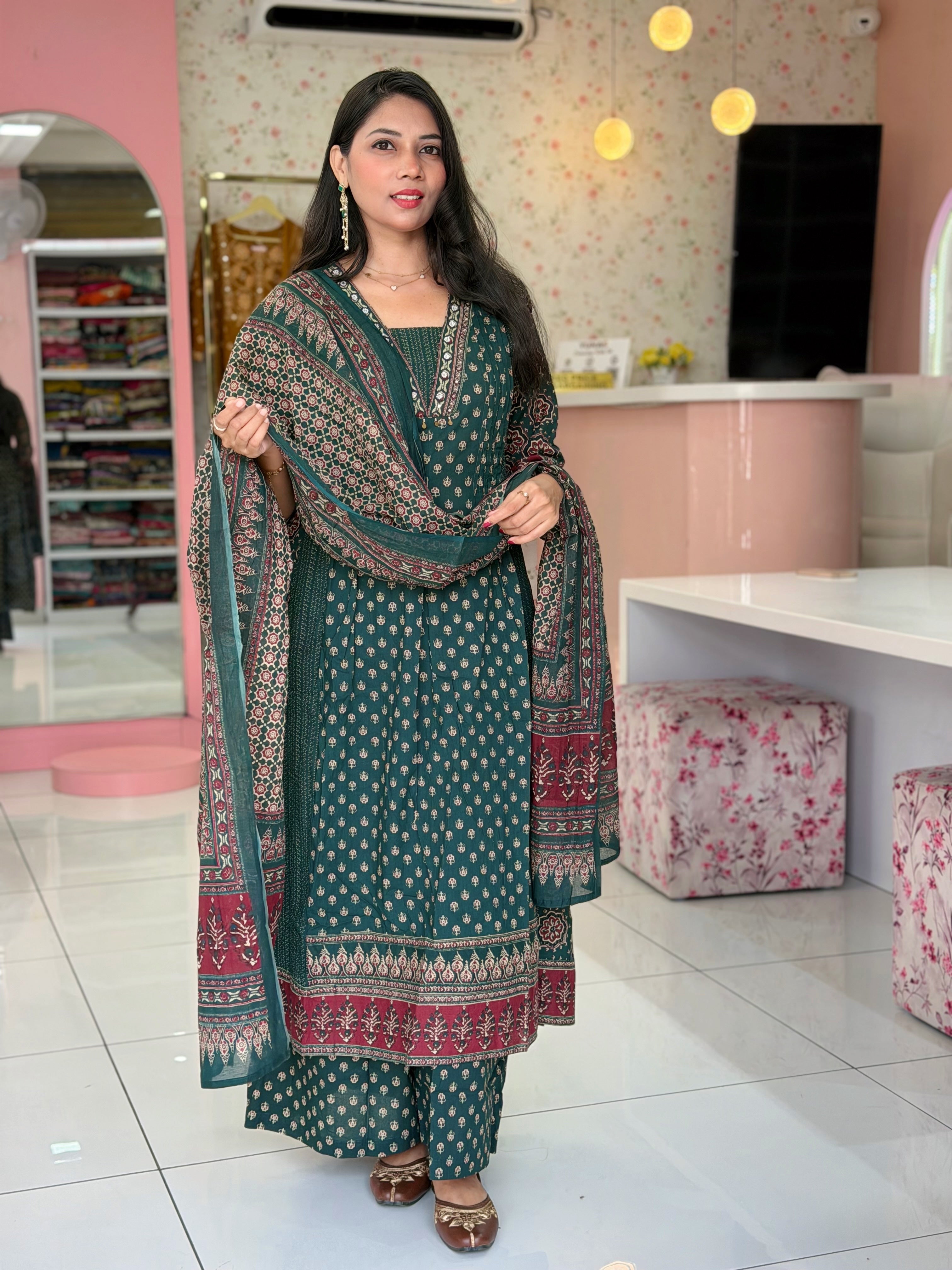 Pure Cotton Multi Prent Bottel Green Salwar - YVS156