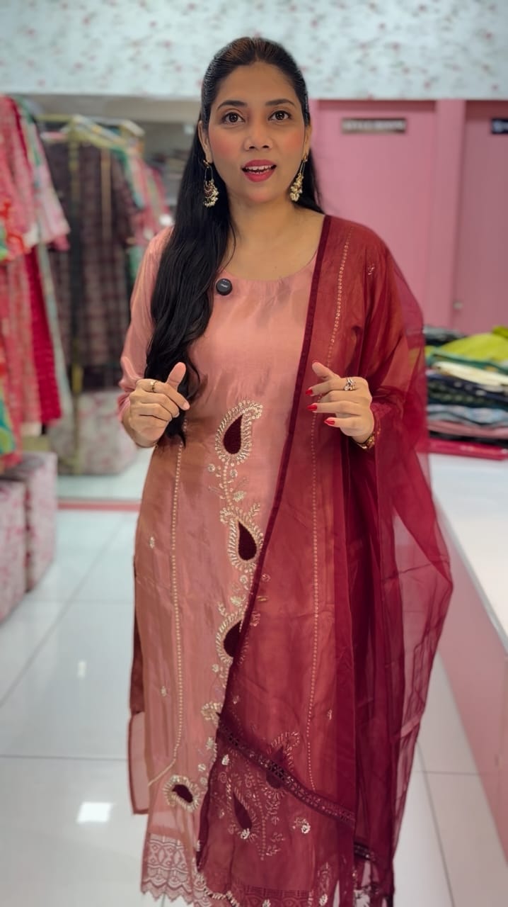 மெட்டாலிக் பீச் நிற ஷிம்மர் சல்வார்